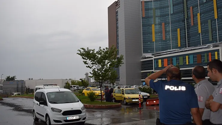 Malatya'da şiddetli rüzgar can aldı: 1 ölü, 1 yaralı!