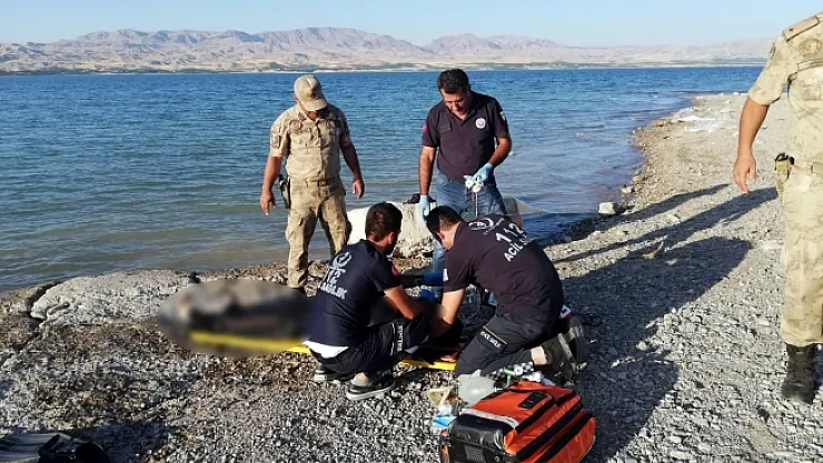 Serinlemek için girdiği baraj sonu oldu!
