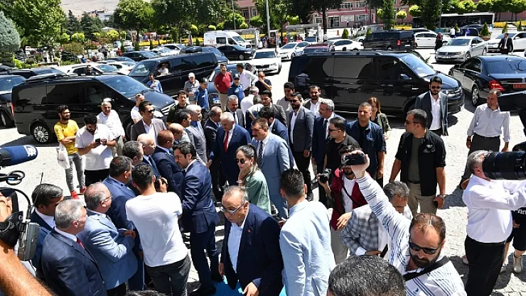 Türkiye'nin son Başbakanı Yıldırım gençlerle buluşmak için Malatya'da!