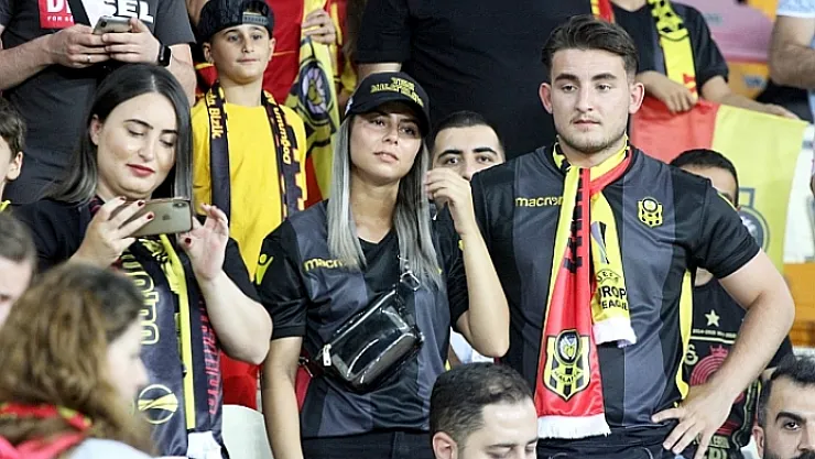 YMS'den kadın taraftarlara bilet jesti!