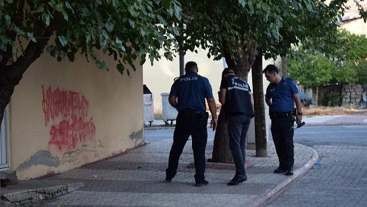 Balkondan düşen 3 yaşındaki çocuk yaralandı