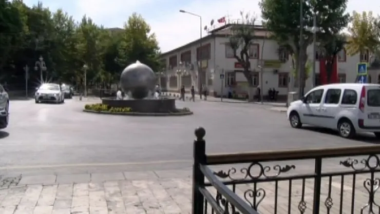 Malatya'ya yeni bir 'Şehir Meydanı ve Tören Alanı' yapılıyor...