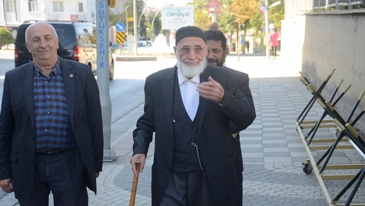 93'lük dede Barış Pınarı Harekatı'na katılmak için gönüllü oldu