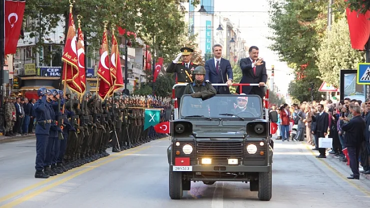 Cumhuriyet Bayramı kutlamaları yağıştan dolayı gecikti