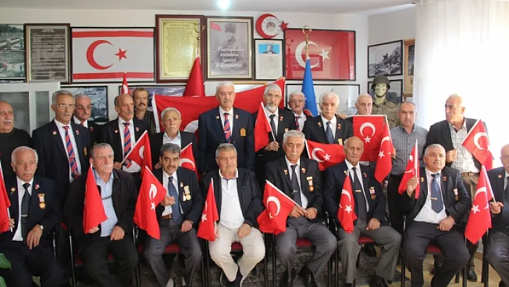 Kıbrıs gazilerinden KKTC Cumhurbaşkanı Akıncı'ya tepki