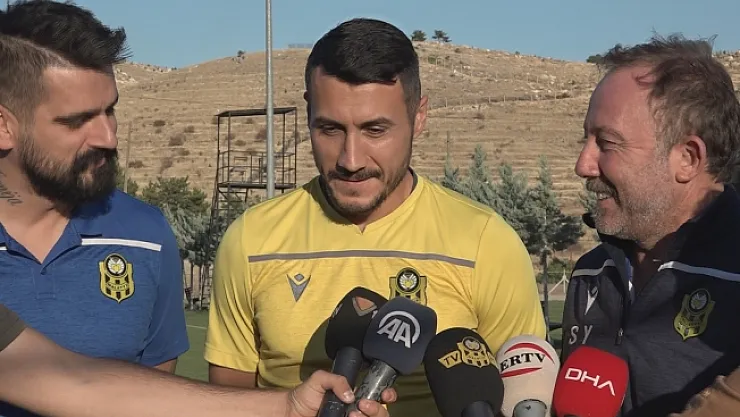 Yalçın, Jahovic'in röportajının arasına girdi