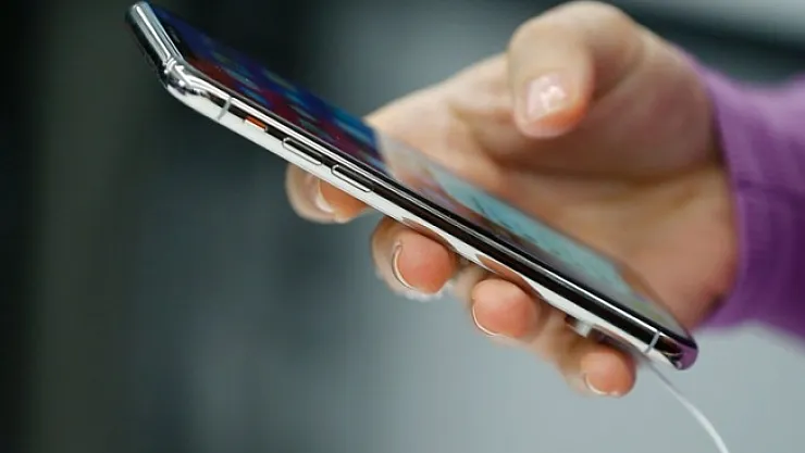 Cep telefonunda klozetten çok bakteri var!