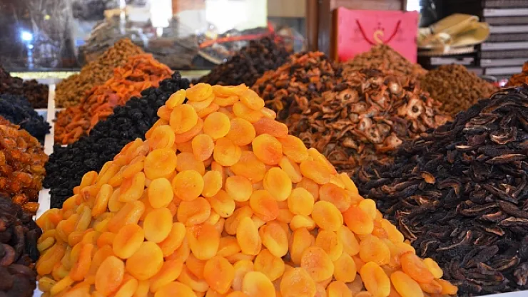 Kayısı fiyatları bu yıl tavan yaptı...