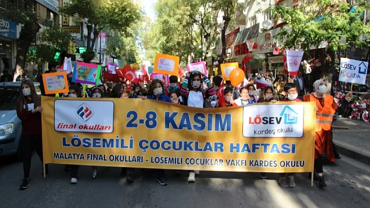 Malatya'da 2-8 Kasım Lösemili Çocuklar Haftasında maskeli yürüyüş