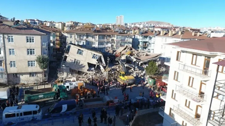 39 kişi enkazdan sağ kurtarıldı!