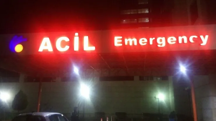 Bıçaklı kavgada 1 kişi ağır yaralandı!