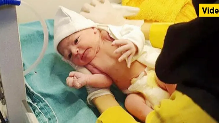 Malatya'da depreme doğum anında yakalandılar! İşte o anlar...