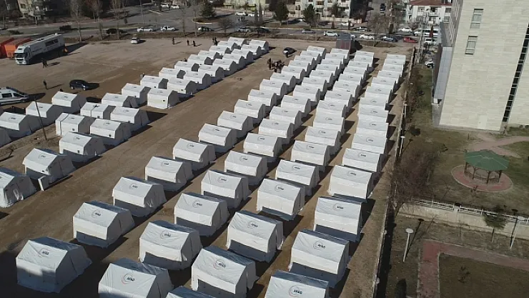 Depremzedeler için yeni çadır kentler kuruldu!