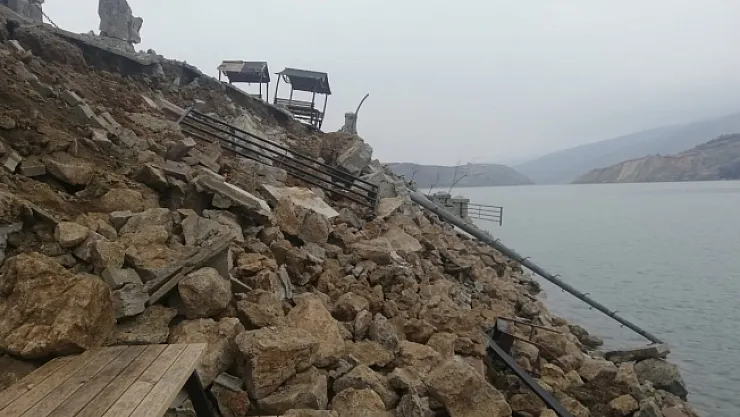 Doğanyol'da iskele deprem sonrası yerle bir oldu!