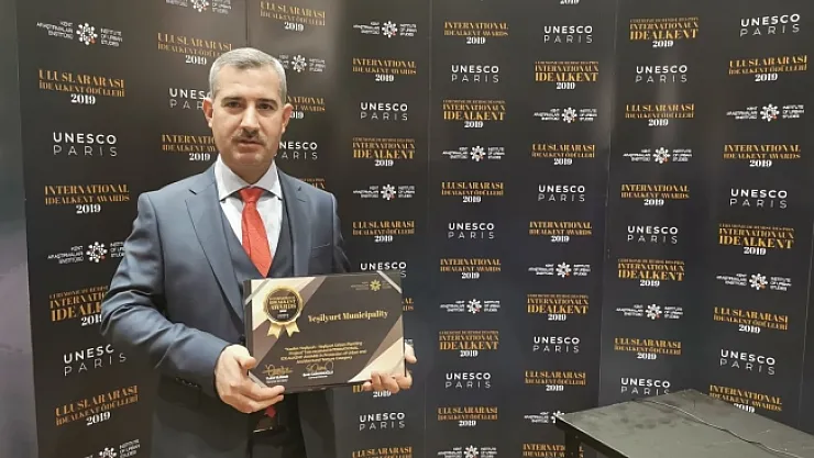 Fransa'da Yeşilyurt Belediyesi'ne başarı ödülü!