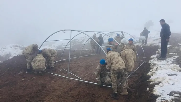 Onlar canla başla mücadele eden kahramanlar