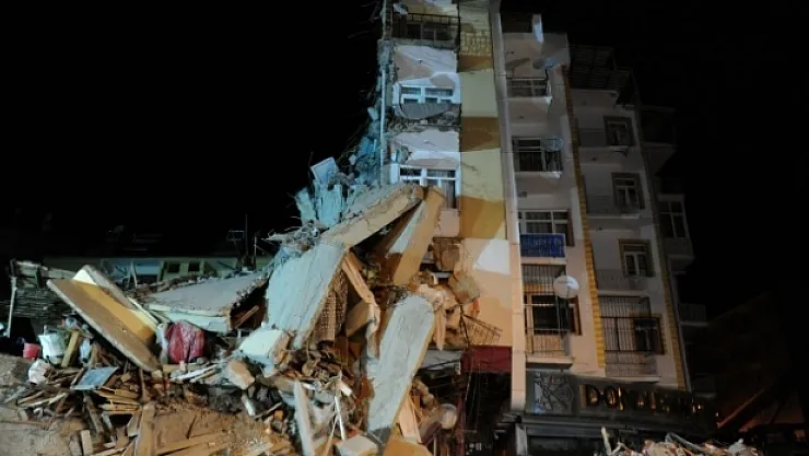 Sarsıntılar devam ediyor: 640 artçı sarsıntı oldu!