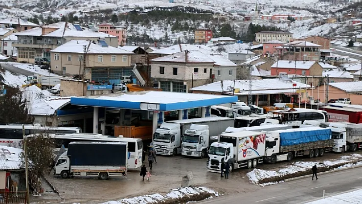 Sivas-Malatya Karayolu ulaşıma kapandı!
