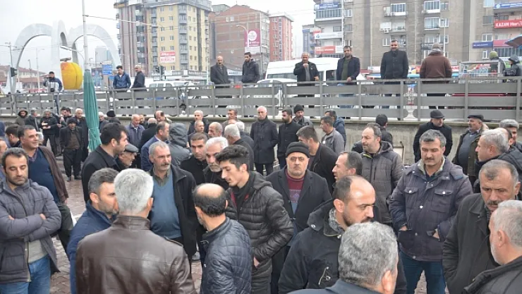 Tütüncüler verilen cezayı protesto etti!