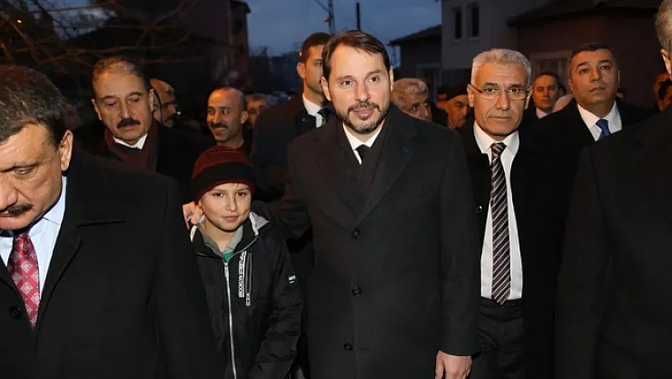 Bakan Albayrak'tan Malatya'daki depremzedelere ziyaret!