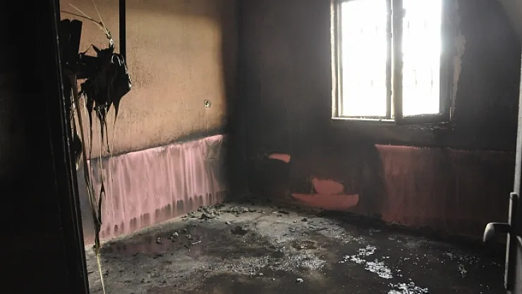 Yangın çıkan ev küle döndü!