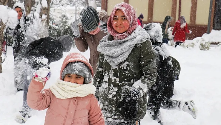 Malatya beyaza büründü! Kentten kar manzaraları...