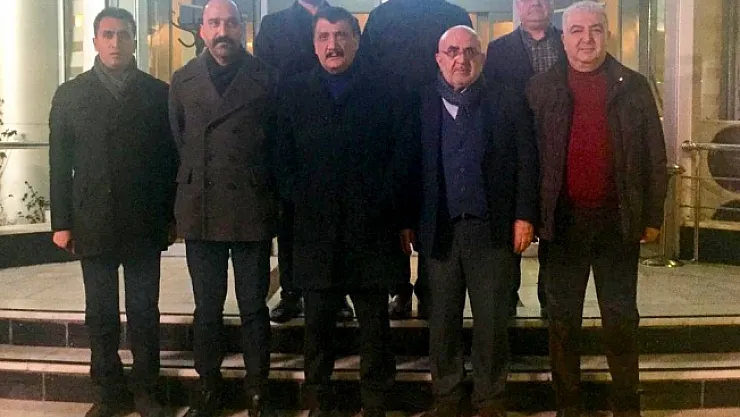 Malatya'da her gün 10 bin kişiye sıcak yemek