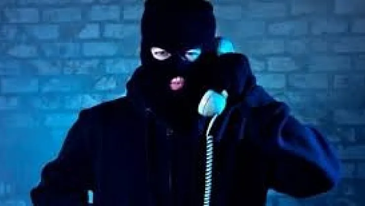 Polisten vatandaşlara telefon dolandırıcılığı uyarısı!..