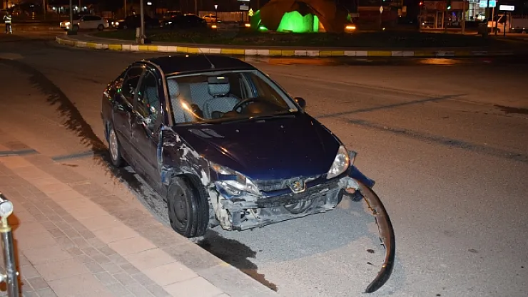 Adliye Kavşağı'nda kaza: 2 yaralı!