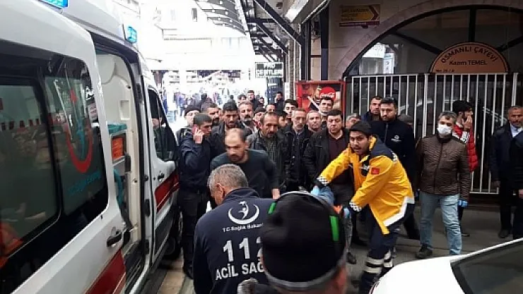 Esnafların kavgasında silahlar patladı: 1 ölü, 3 yaralı!