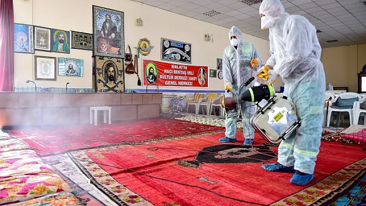 İbadethaneler Korona virüse karşı ilaçlanıyor