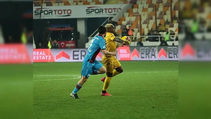 Korona virüs şüphesi bulunan Bifouma'nın test sonucu belli oldu