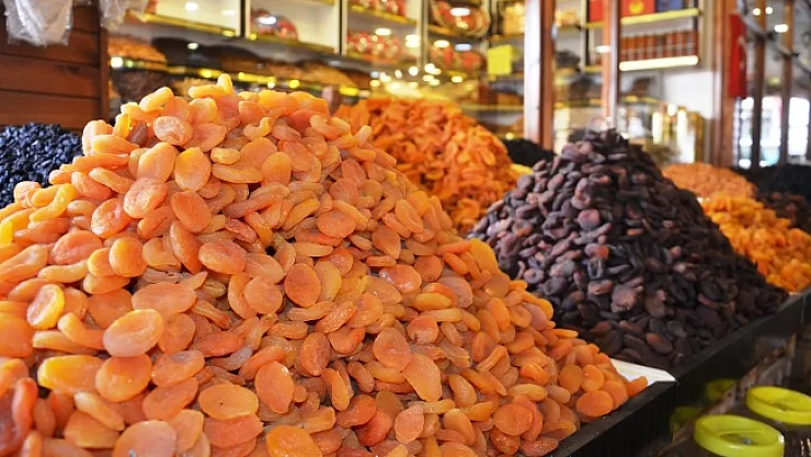 Koronaya karşı önleyici en iyi meyve kuru kayısı...