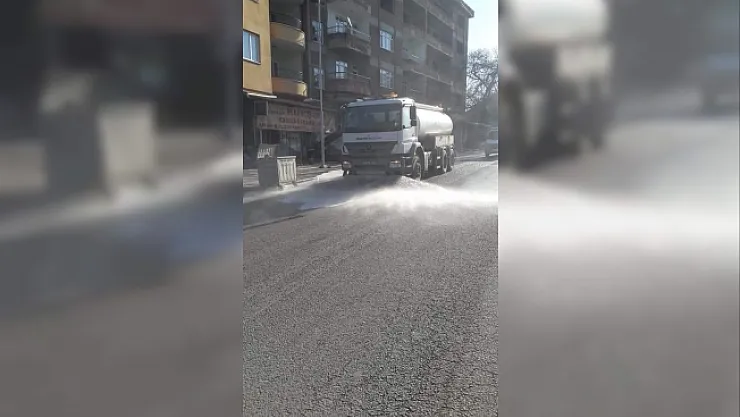 Mahallelerde dezenfekte çalışmaları devam ediliyor