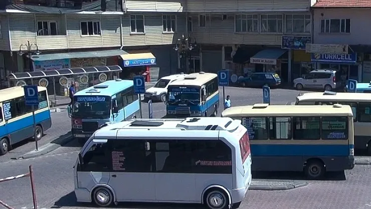 Minibüsçüler hatların iptal edilmesini istiyor!