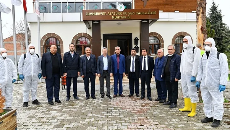 Muhtar evleri korona virüse karşı dezenfekte edildi