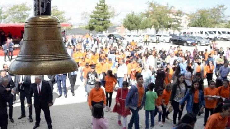 Okul tatili uzadı! Bakan tarih verdi!