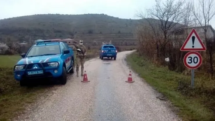 Pütürge Sahilköy Mahallesi de Karantinaya Alındı