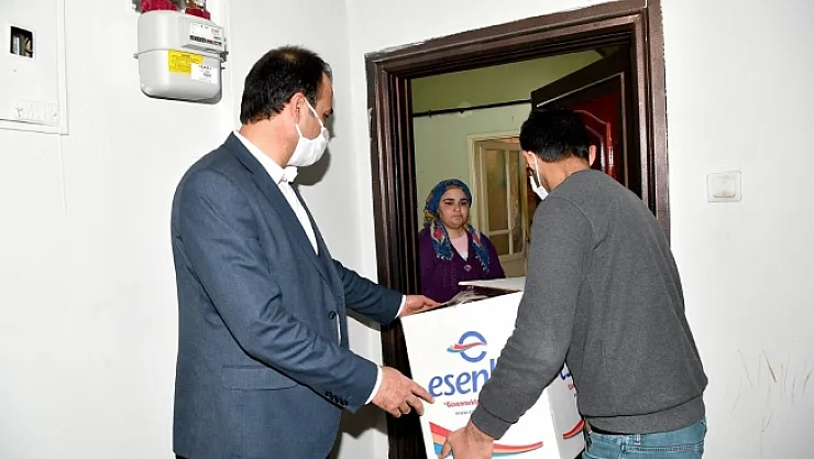 Büyükşehirden berber ve kuaförlere gıda yardımı