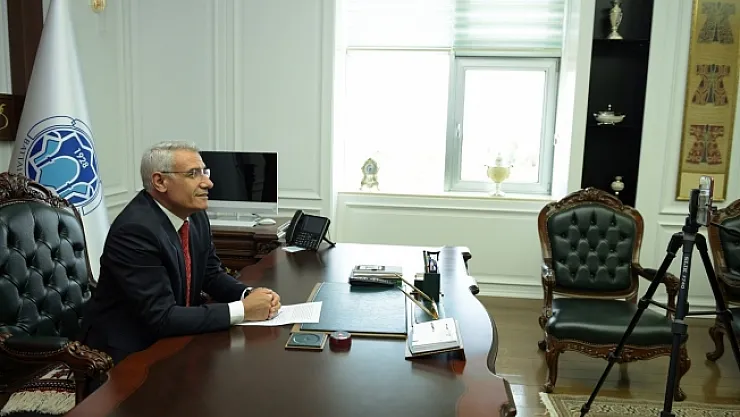 Güder koltuğunu Günay Ecrin'e devretti