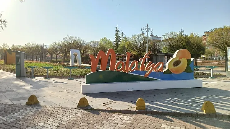 Malatya sokakları derin bir sessizliğe büründü!