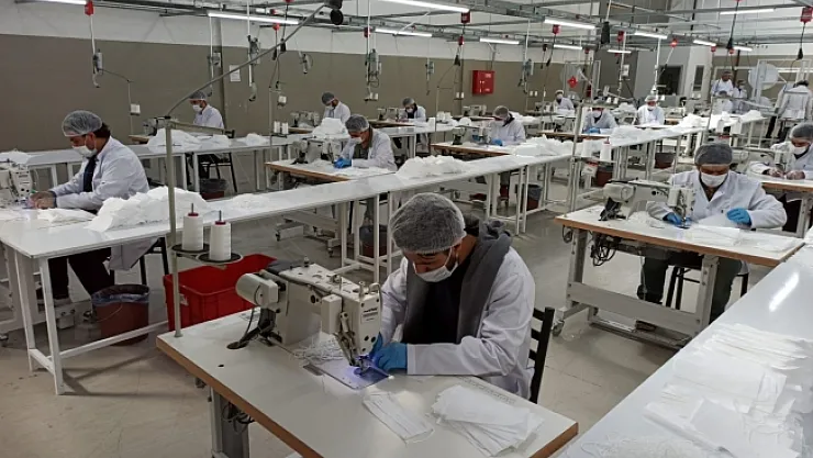 Malatya'da günde 2 milyon adet maske üretiliyor!
