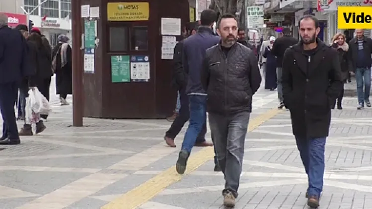 Malatyalılar &quotEvde Kal&quot çağrılarına rağmen sokakları terk etmiyor!