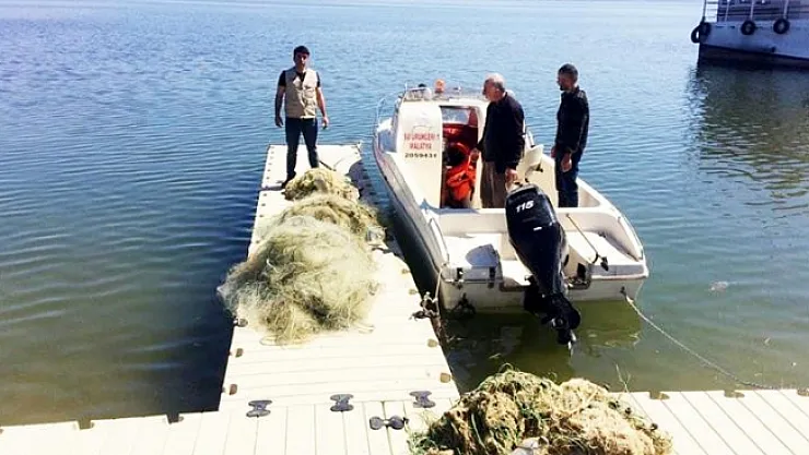 Millet korona derdinde, bunlar balık!