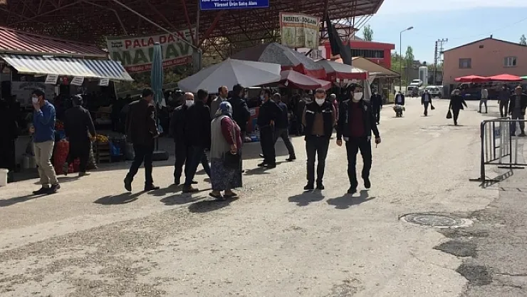 Polislerden sosyal mesafe uyarısı