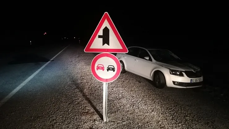 Sürüsünü karşıya geçirmeye çalışan çobana araba çarptı!