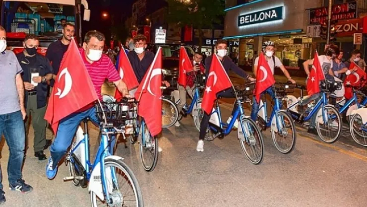 19 Mayıs coşkusu! Gürkan gençlerle birlikte pedal çevirdi