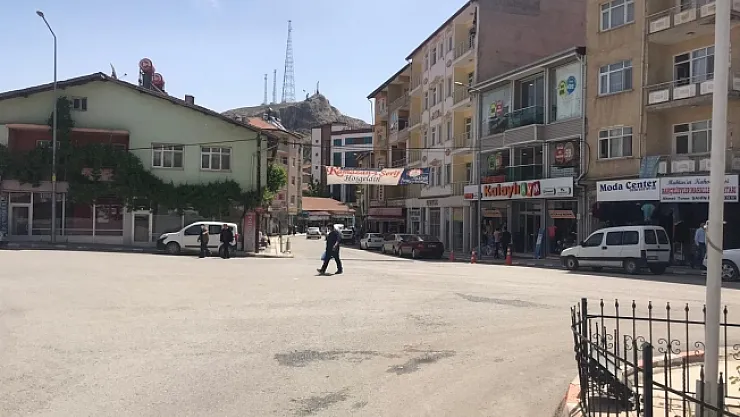 Korona testi pozitif çıkan berberin müşterileri de yakın takipte!..
