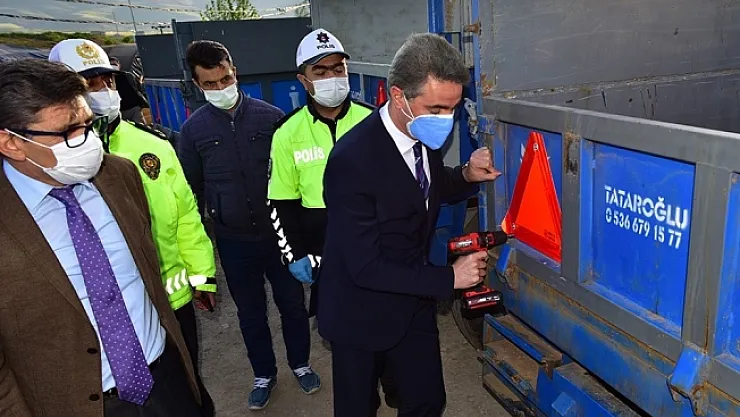 Denetim yapan trafik görevlileri denetlendi