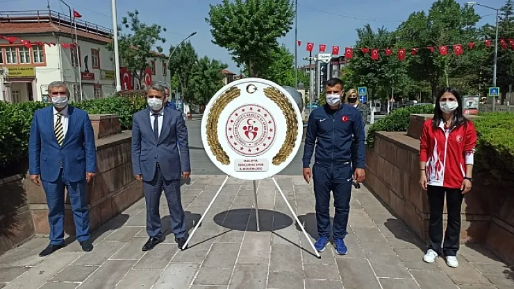 Korona virüs gölgesinde 19 Mayıs kutlaması...